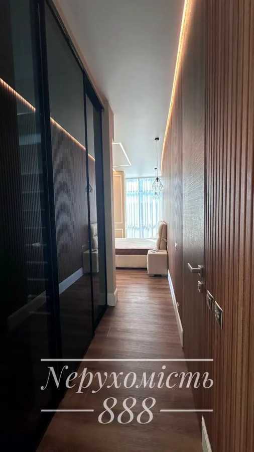 Продажа 2-комнатной квартиры 75 м², Олеговская ул., 1