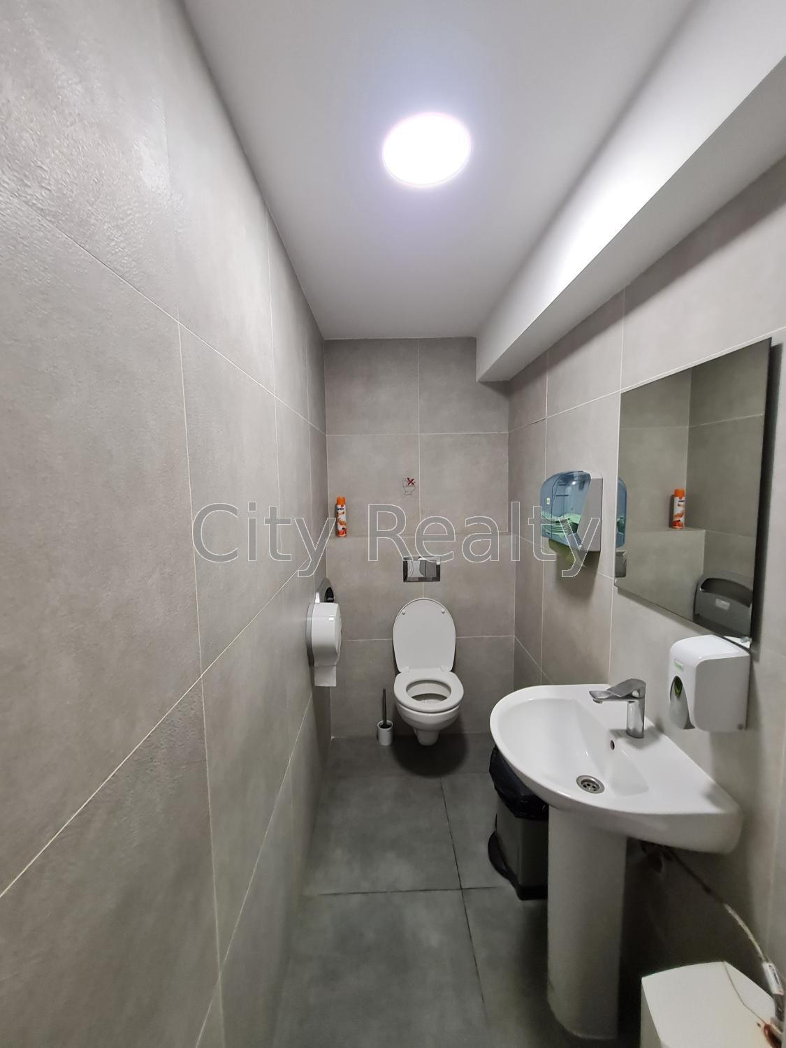 Оренда офісу 200 м², Ігорівська вул., 1/8