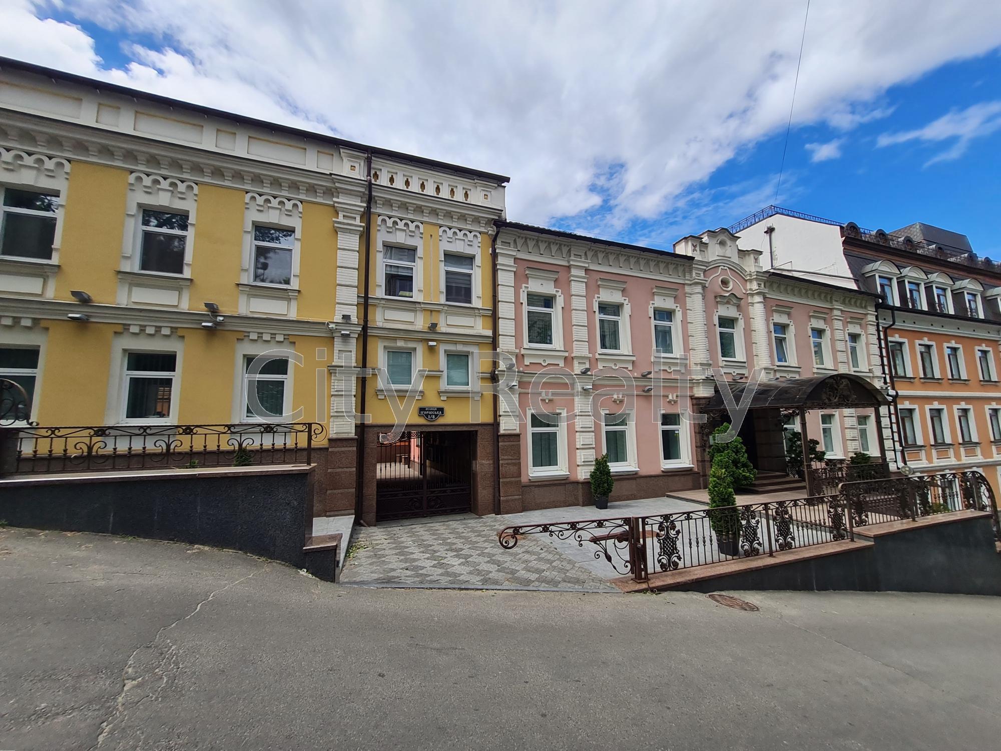 Оренда офісу 200 м², Ігорівська вул., 1/8