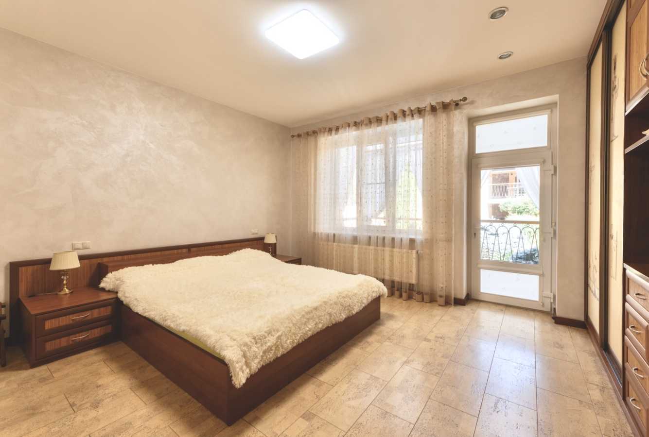 Продажа дома 300 м², Киево-Мироцкая ул., 34а