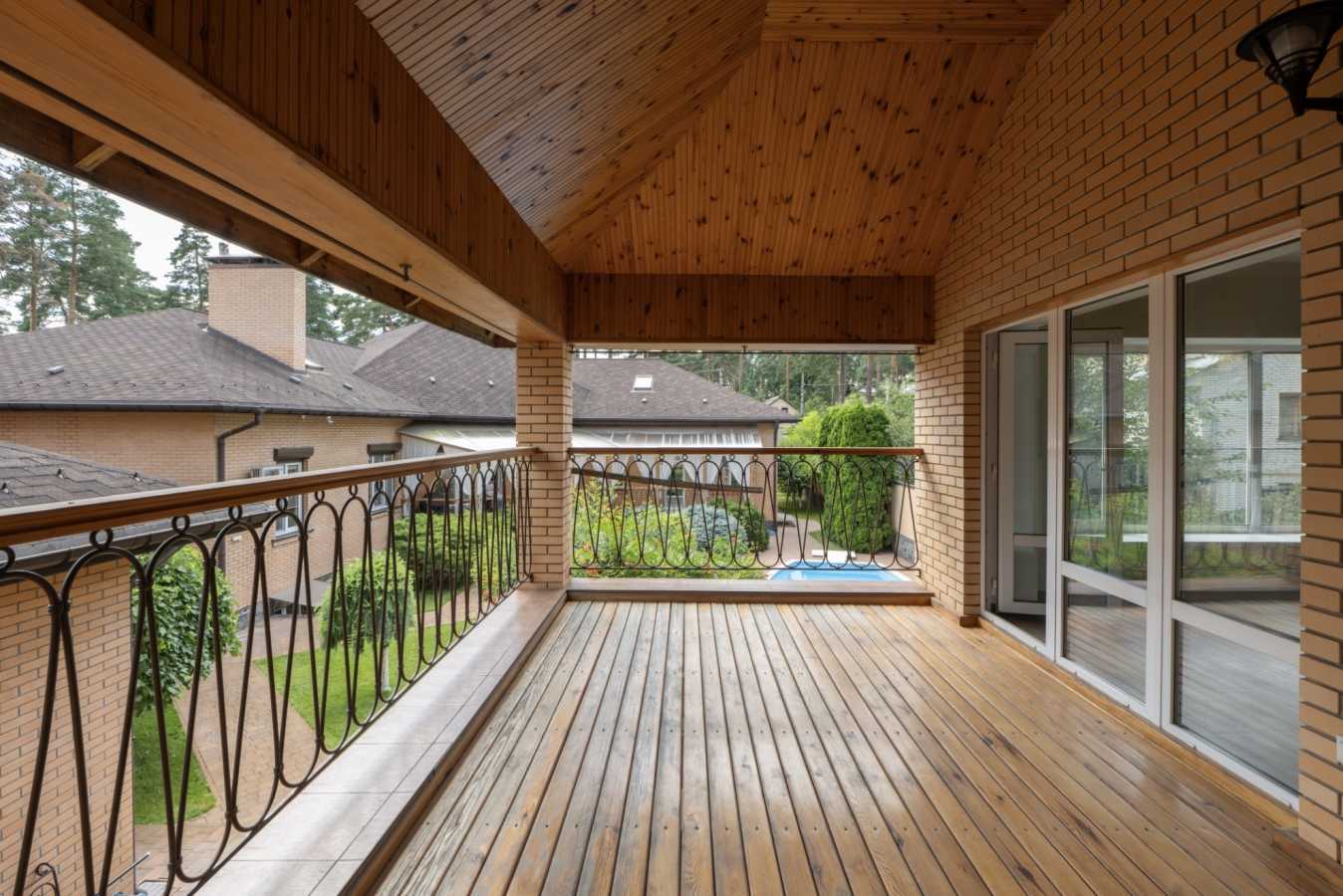 Продажа дома 300 м², Киево-Мироцкая ул., 34а