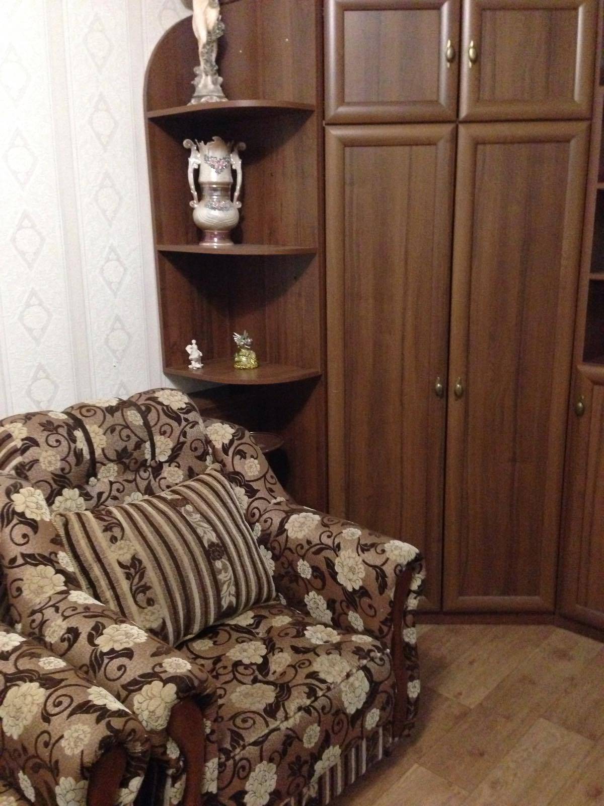 Аренда 3-комнатной квартиры 70 м², Институтский пер.