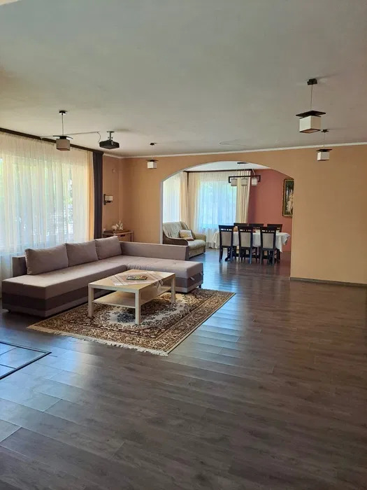 Оренда котеджу 300 м², Мисливська вул.
