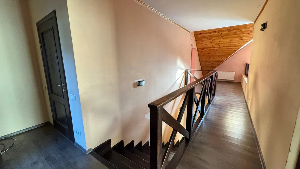 Оренда котеджу 300 м², Мисливська вул.