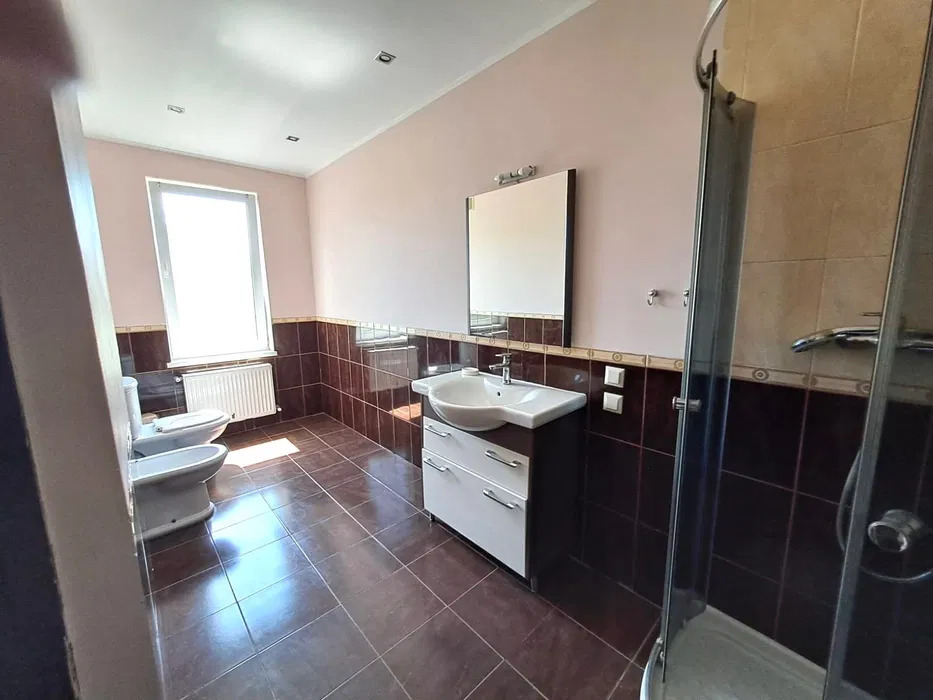 Оренда котеджу 300 м², Мисливська вул.