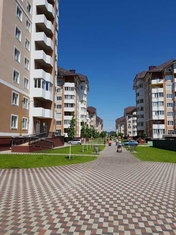 Оренда 1-кімнатної квартири 46 м², Свободи вул., 1с