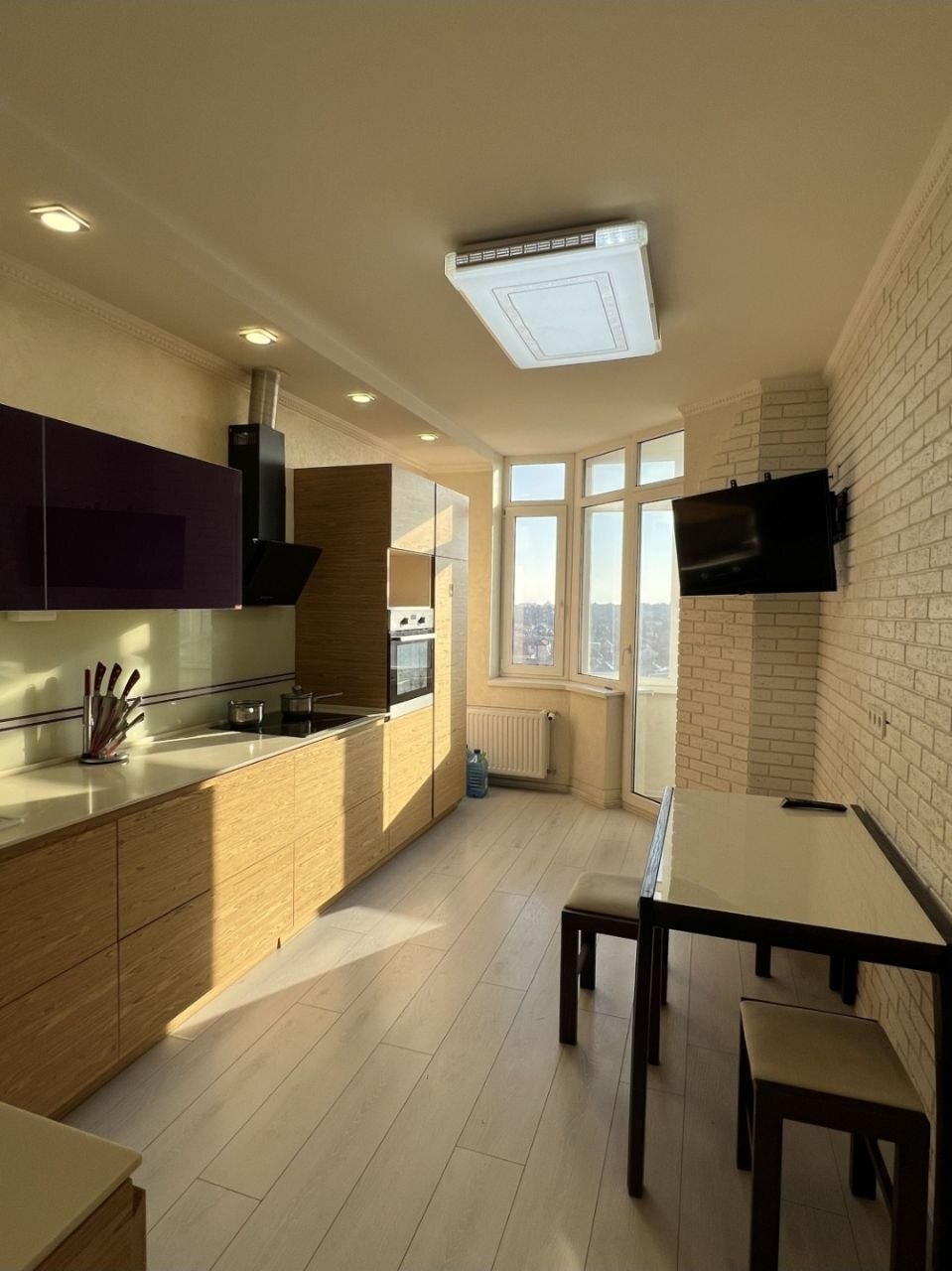 Продаж 1-кімнатної квартири 45 м², Жаботинского вул., 56А