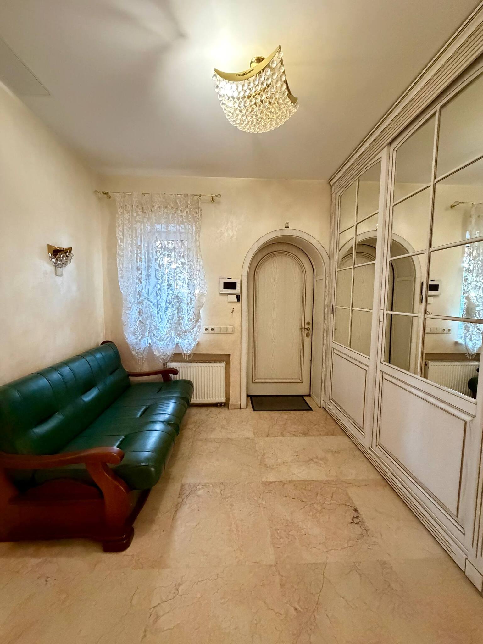 Оренда будинку 270 м², Реактивний пров.