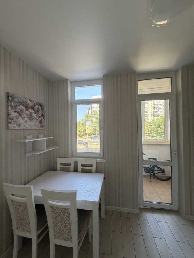 Аренда 1-комнатной квартиры 37 м², Радужная ул., 50