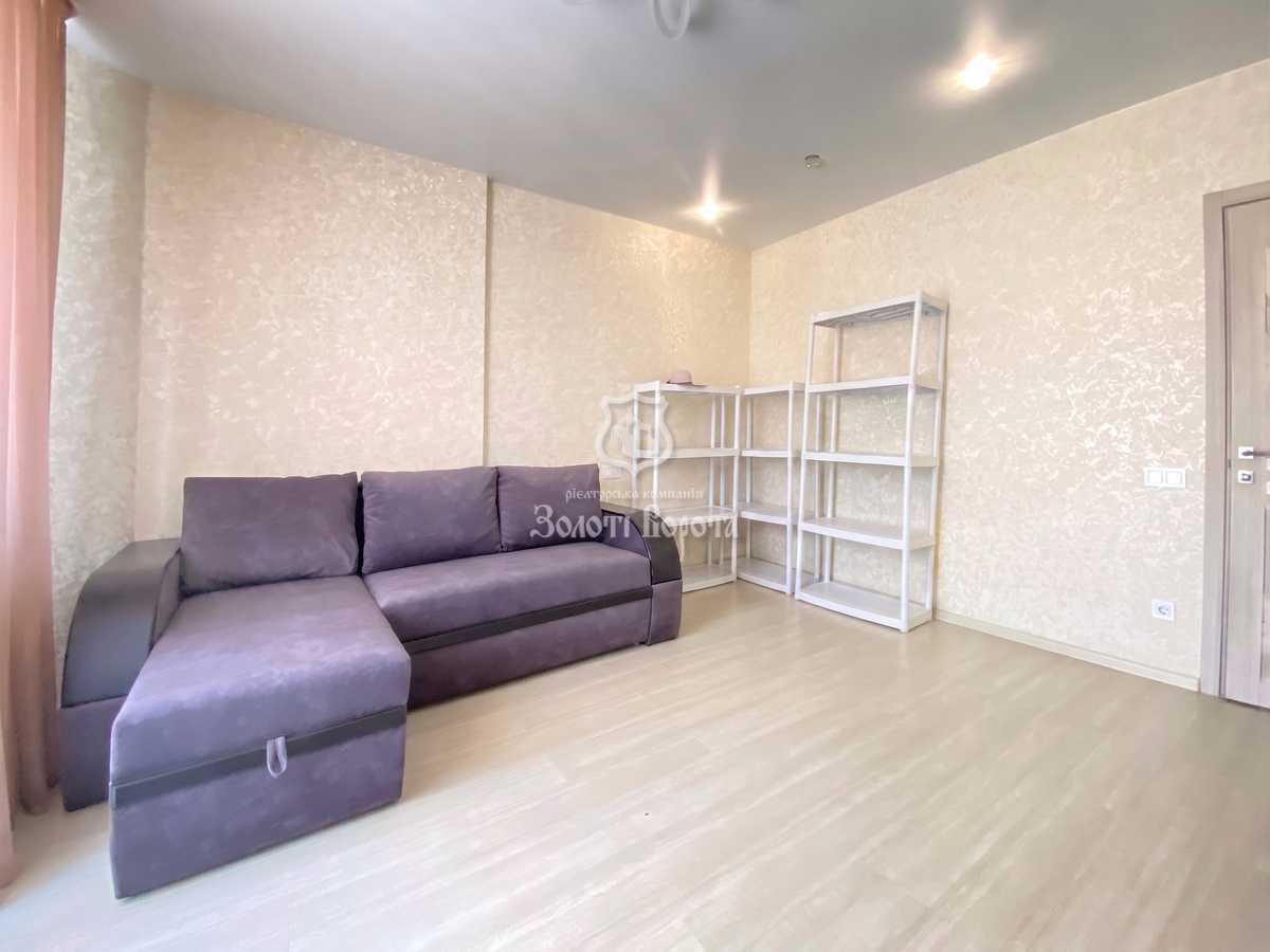 Продаж 2-кімнатної квартири 64.7 м², Західна вул., 10