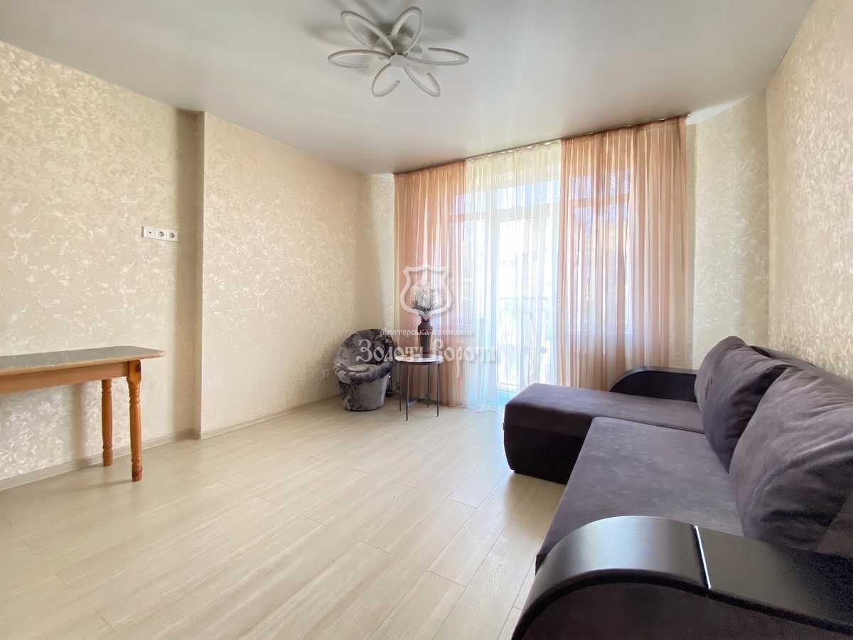 Продаж 2-кімнатної квартири 64.7 м², Західна вул., 10