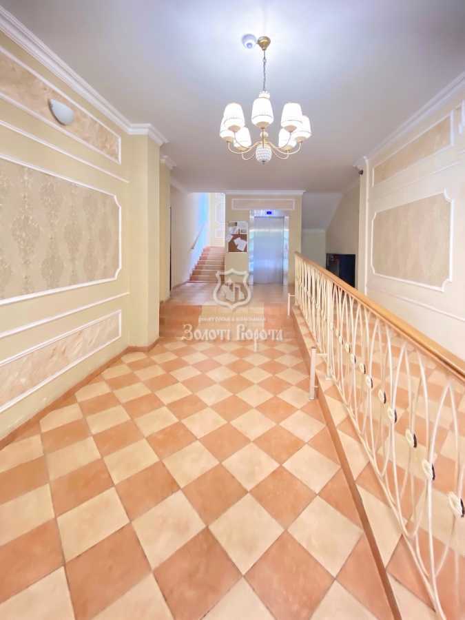 Продаж 2-кімнатної квартири 64.7 м², Західна вул., 10