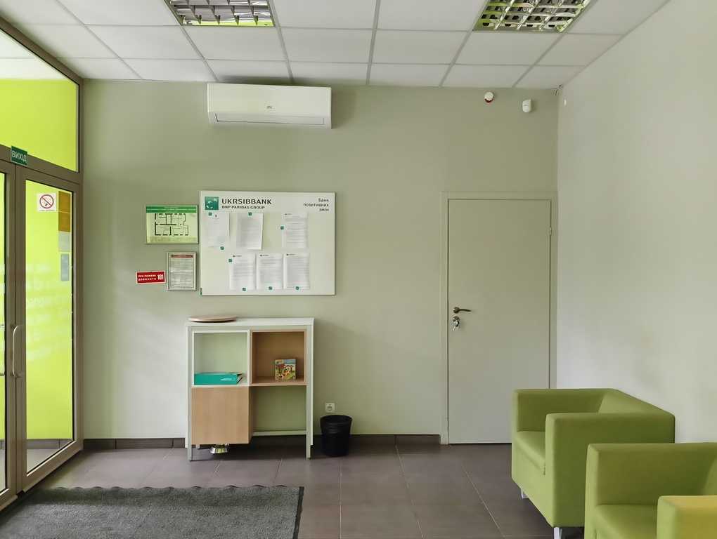 Продаж офісу 157.2 м², Жасміновий бул., 1