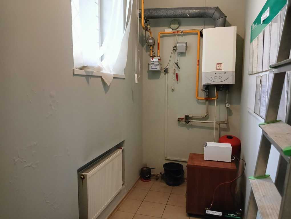 Продаж офісу 157.2 м², Жасміновий бул., 1