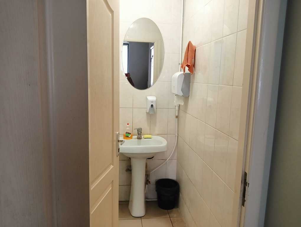 Продаж офісу 157.2 м², Жасміновий бул., 1