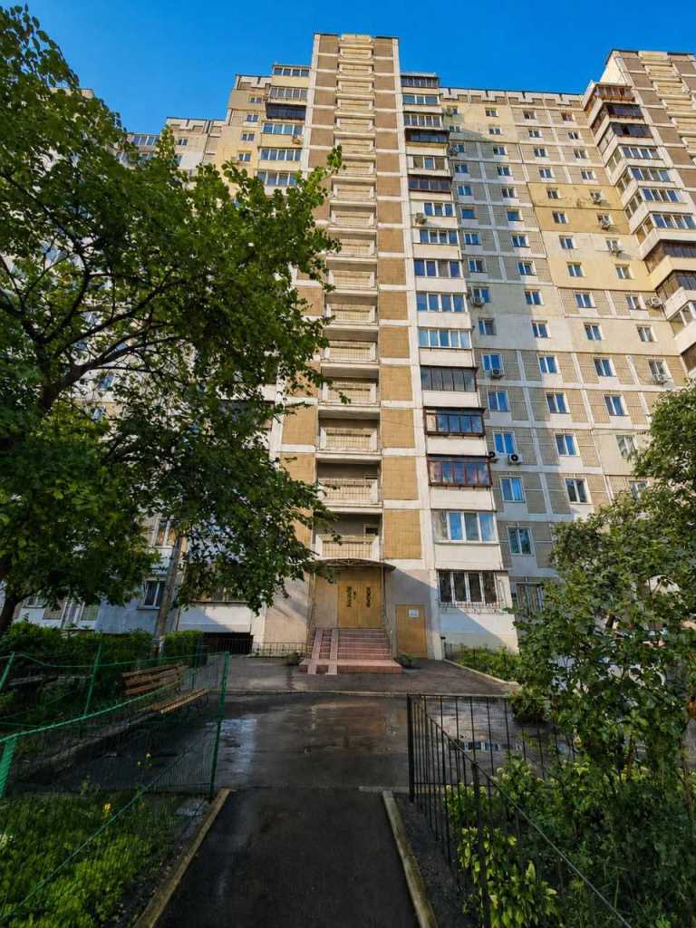 Продаж 3-кімнатної квартири 74.6 м², Петра Григоренка просп., 36