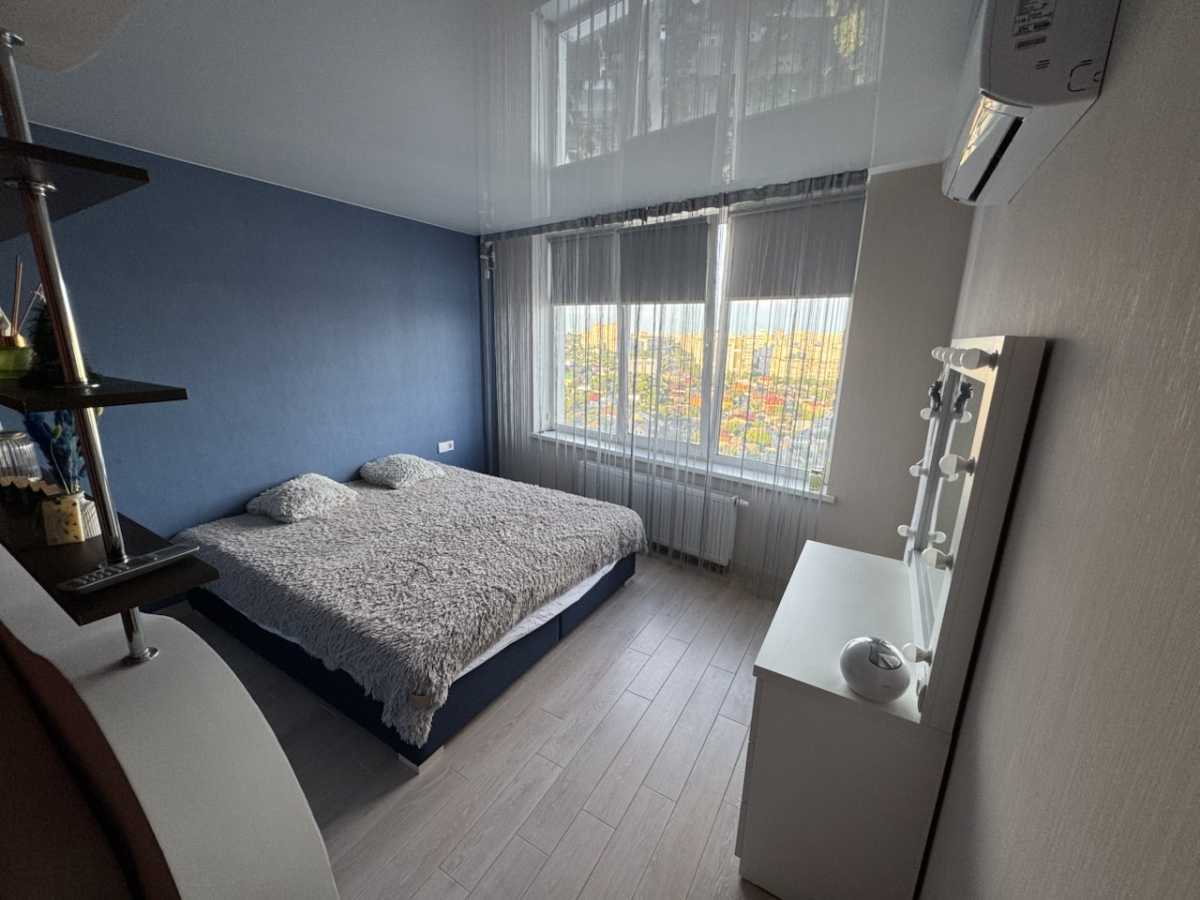 Продажа 1-комнатной квартиры 60 м², Владимира Наумовича ул., 6