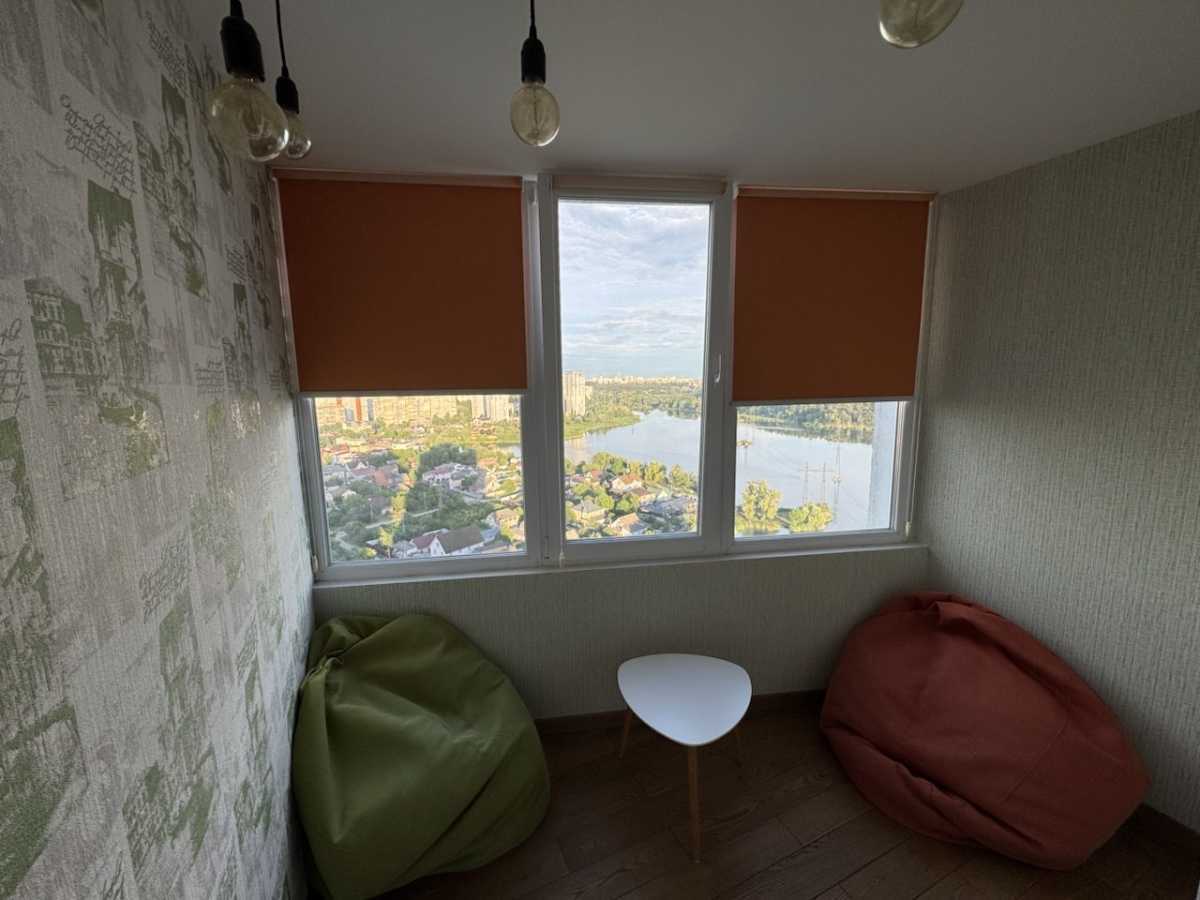 Продажа 1-комнатной квартиры 60 м², Владимира Наумовича ул., 6