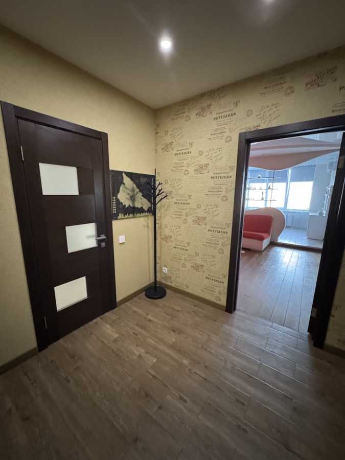 Продажа 1-комнатной квартиры 60 м², Владимира Наумовича ул., 6