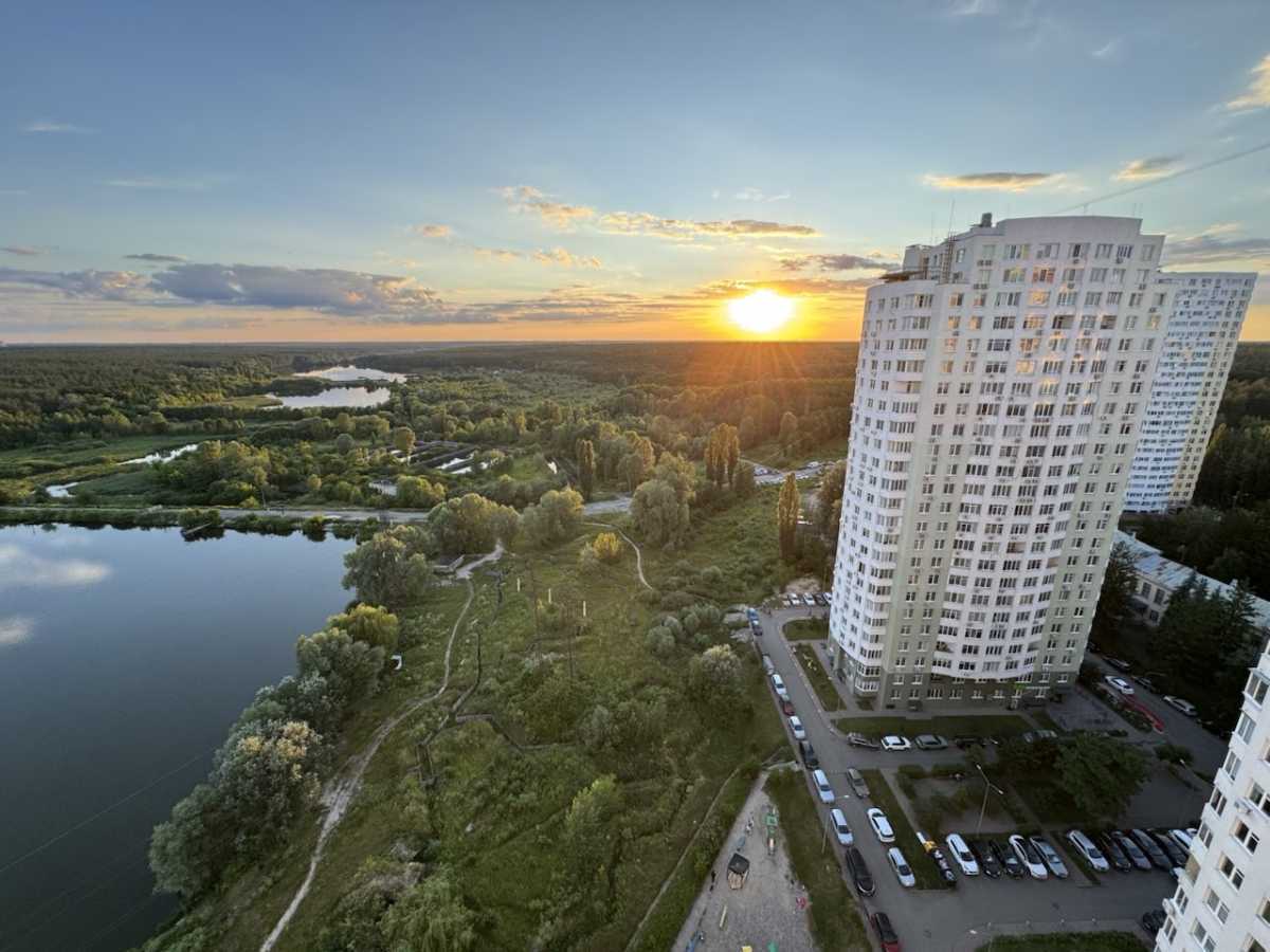 Продажа 1-комнатной квартиры 60 м², Владимира Наумовича ул., 6