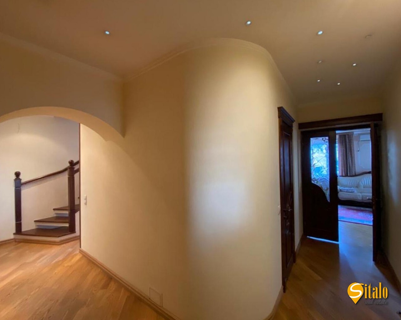 Продажа 3-комнатной квартиры 141.7 м², Победы просп., 107