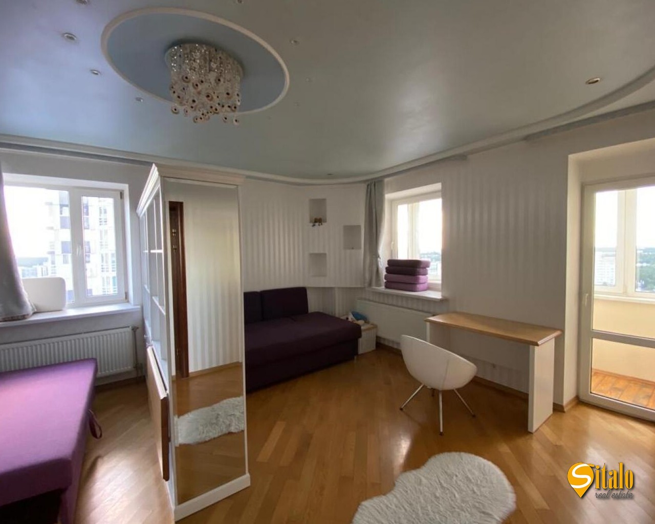Продажа 3-комнатной квартиры 141.7 м², Победы просп., 107