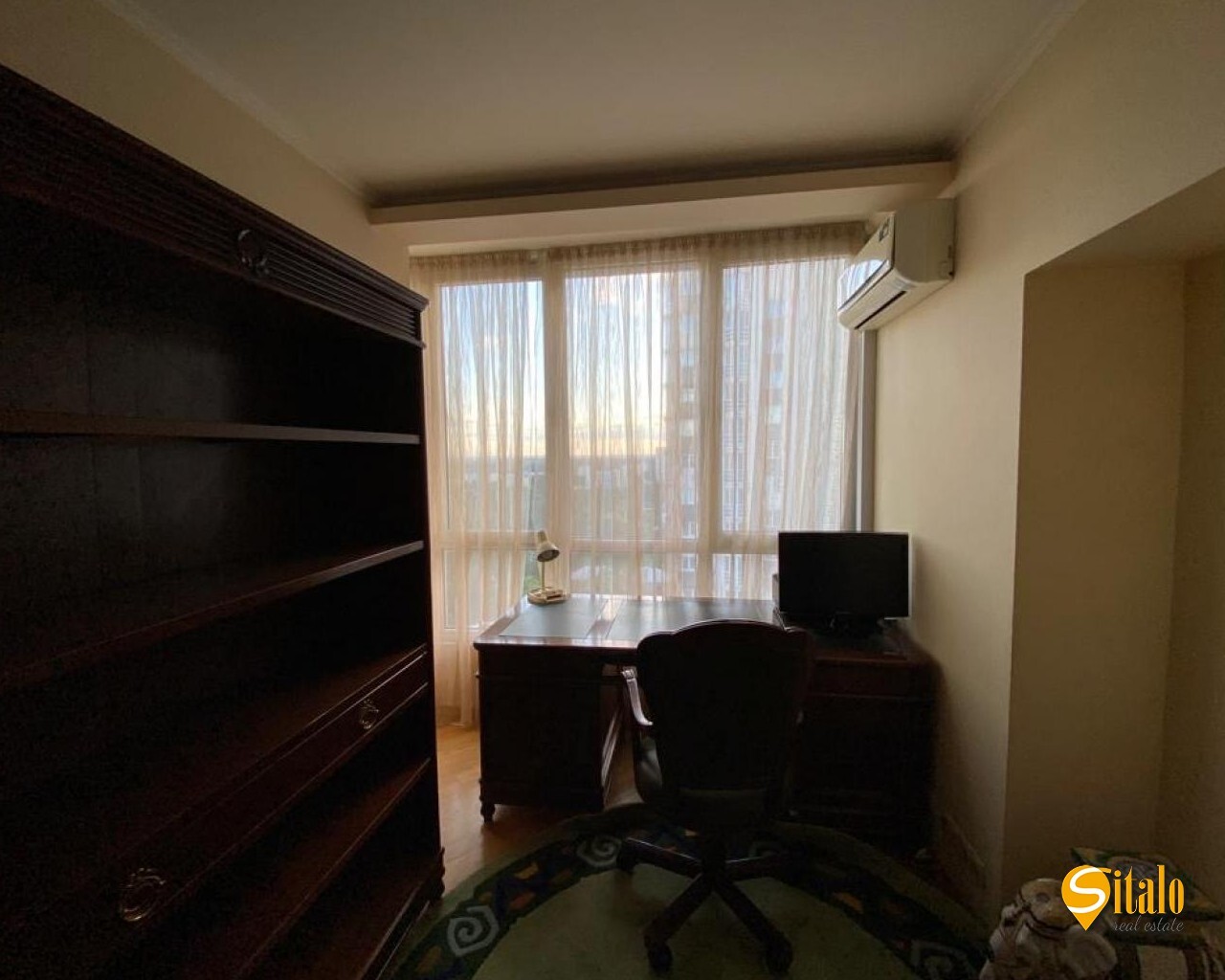 Продажа 3-комнатной квартиры 141.7 м², Победы просп., 107