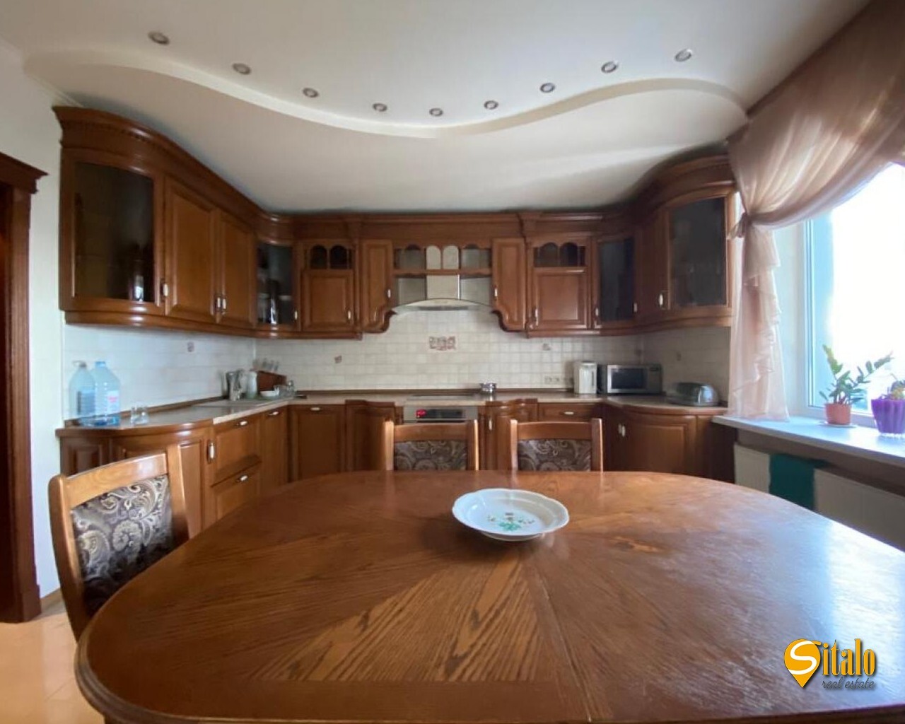 Продажа 3-комнатной квартиры 141.7 м², Победы просп., 107