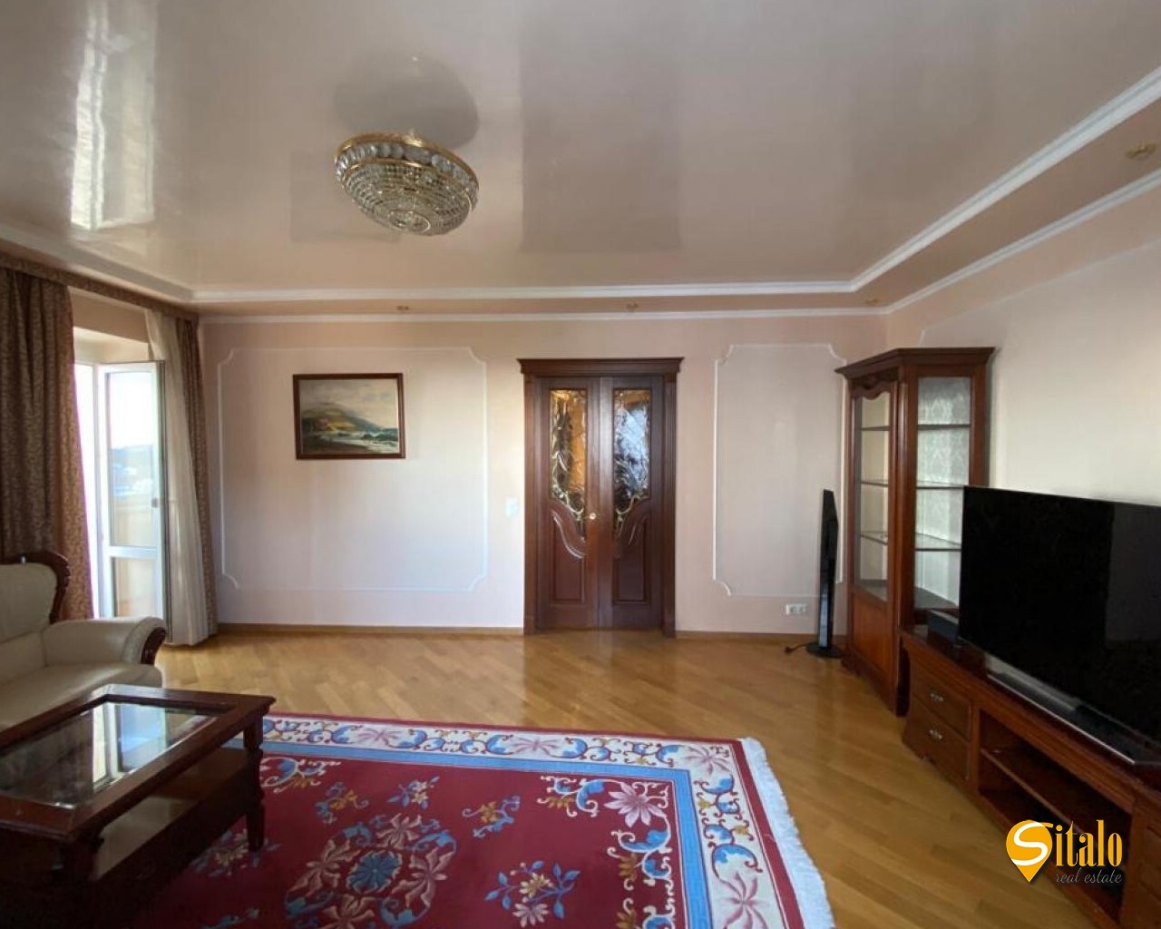 Продажа 3-комнатной квартиры 141.7 м², Победы просп., 107
