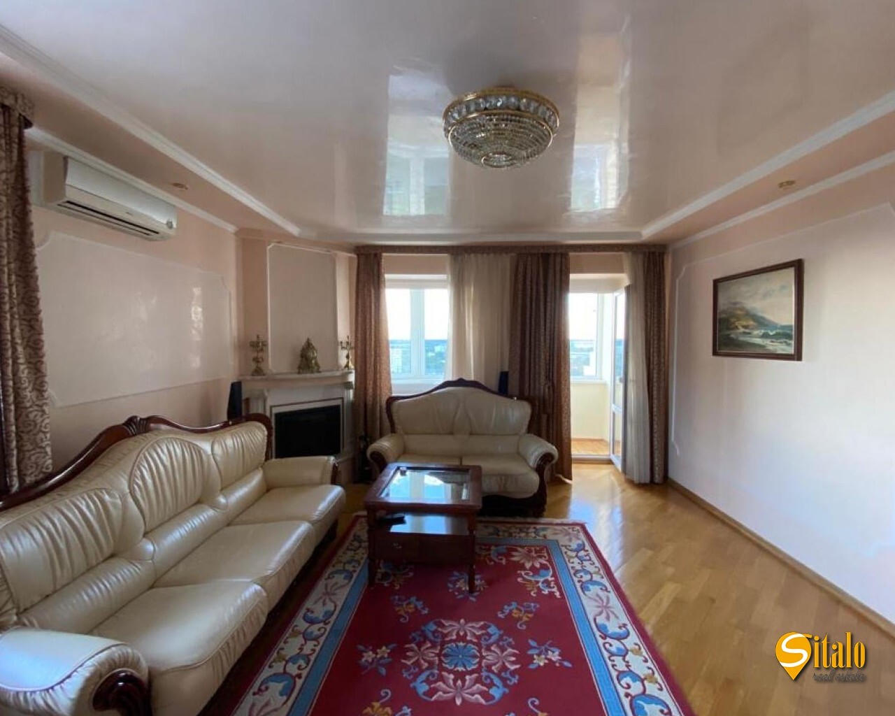 Продажа 3-комнатной квартиры 141.7 м², Победы просп., 107