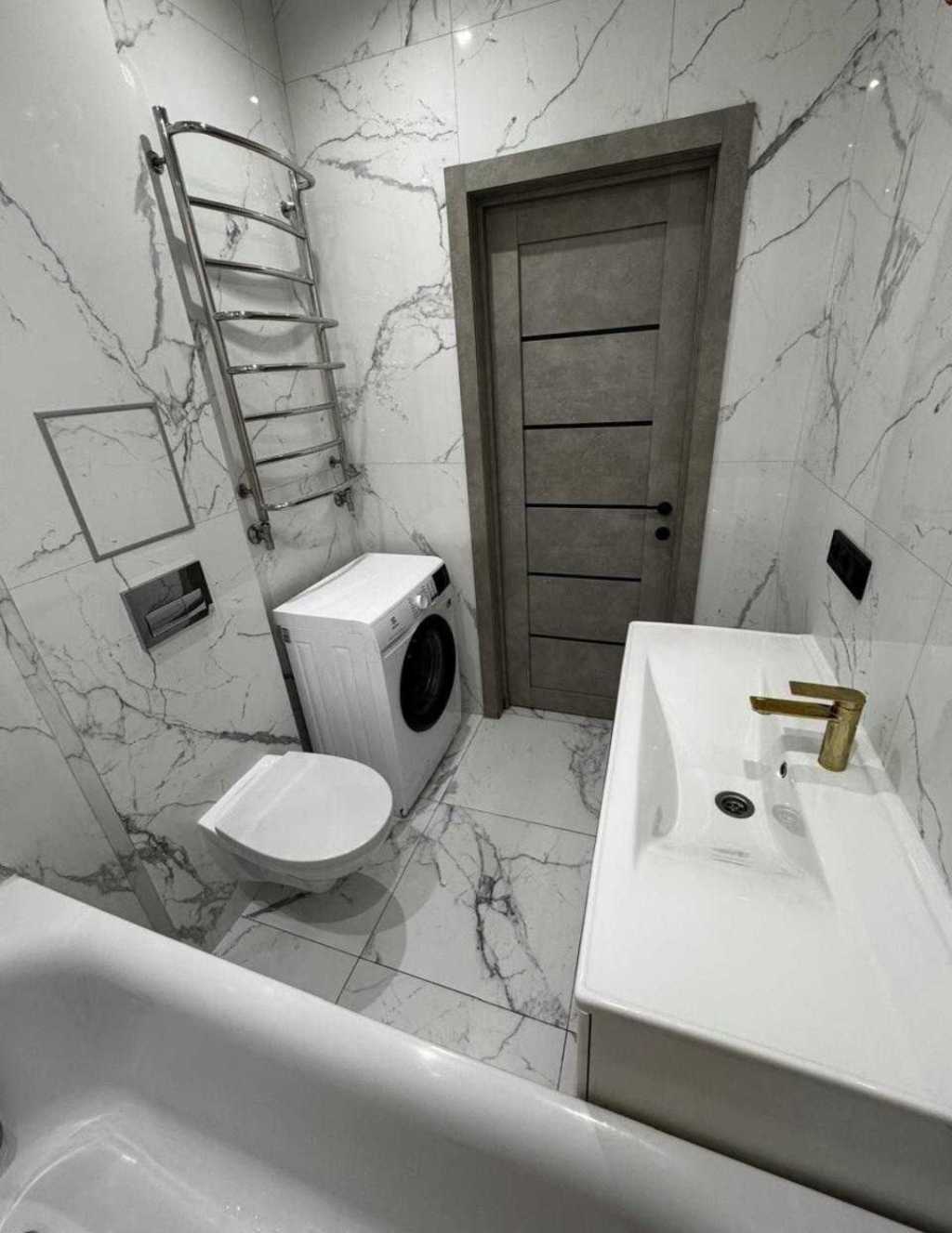 Продаж 1-кімнатної квартири 41 м², Мартинова просп.