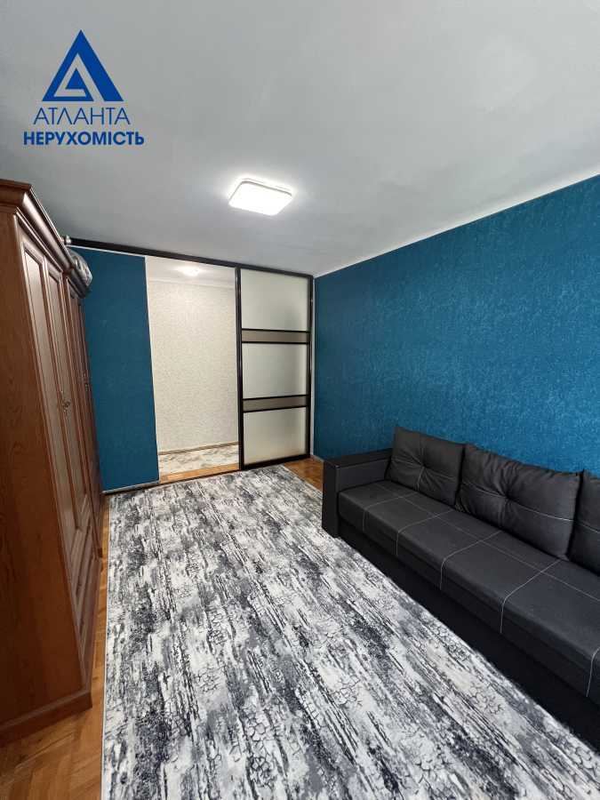 Продажа 3-комнатной квартиры 55 м², Президента Грушевского просп., 8