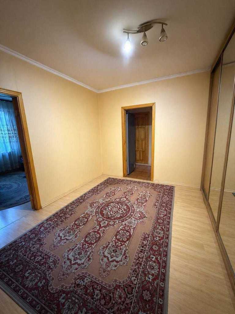Продажа 3-комнатной квартиры 74.8 м², Ревуцкого ул., 44