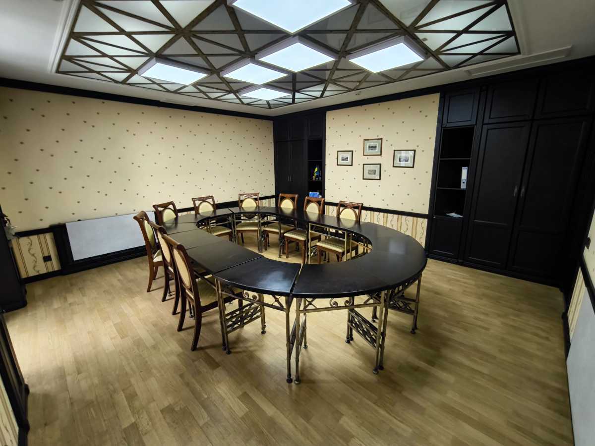 Оренда офісу 100 м², Хорива вул., 39-41
