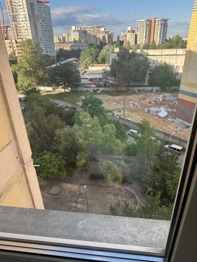 Продажа 1-комнатной квартиры 46 м², Михаила Донца ул., Ломоносова, 83а