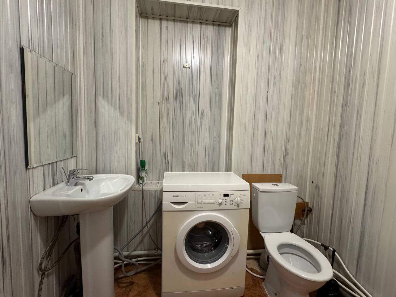 Продажа 4-комнатной квартиры 90 м², Юрия Савченко ул.