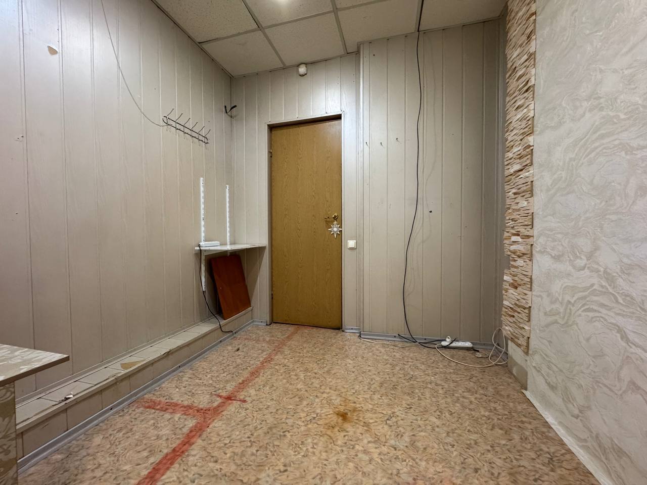 Продажа 4-комнатной квартиры 90 м², Юрия Савченко ул.