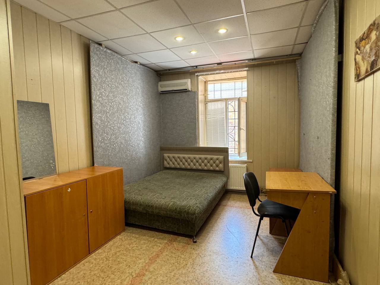 Продажа 4-комнатной квартиры 90 м², Юрия Савченко ул.