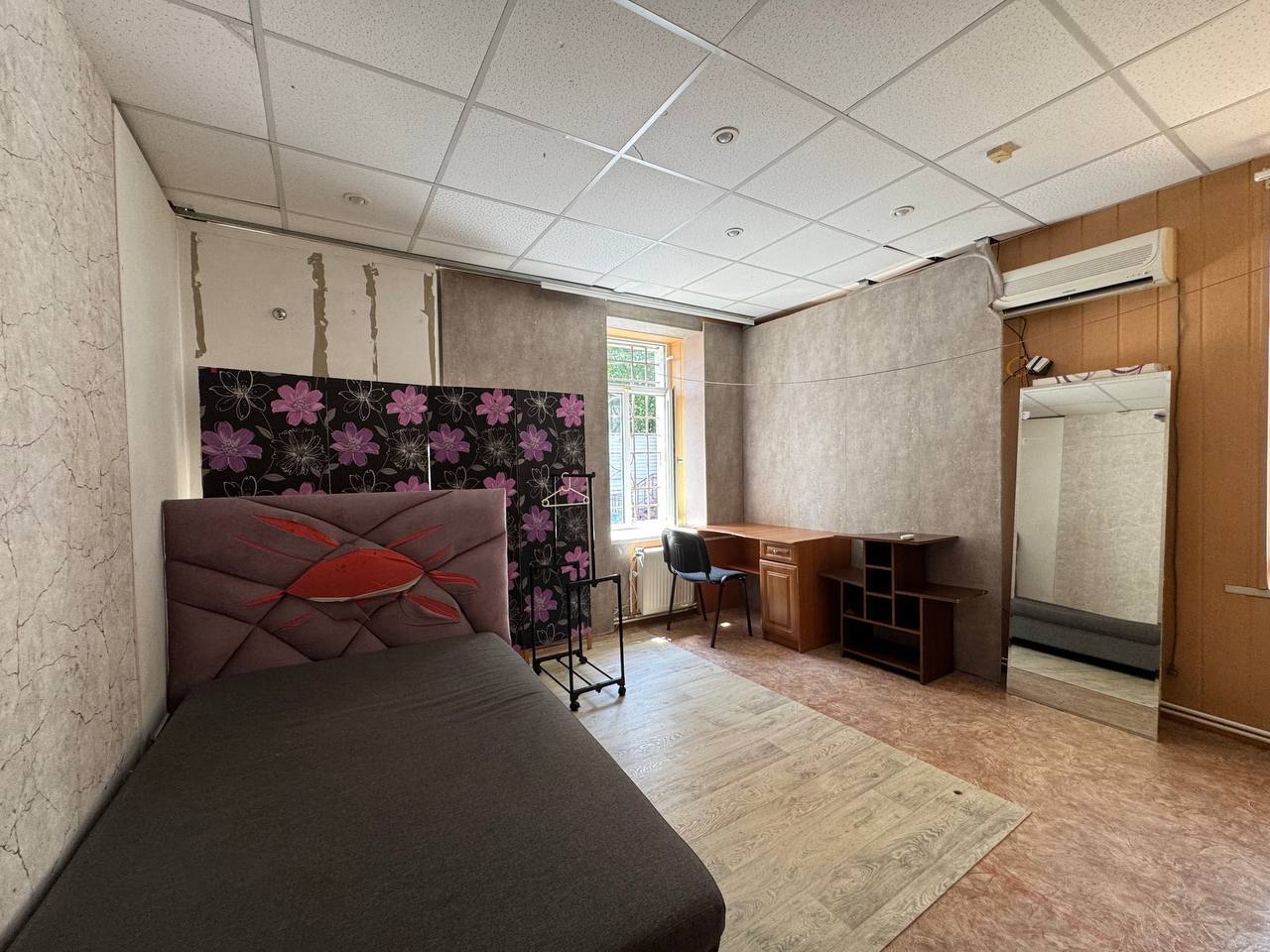 Продажа 4-комнатной квартиры 90 м², Юрия Савченко ул.