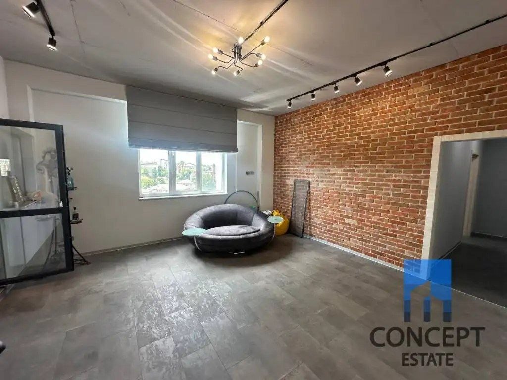 Продажа 3-комнатной квартиры 95 м², Сечевых Стрельцов ул.