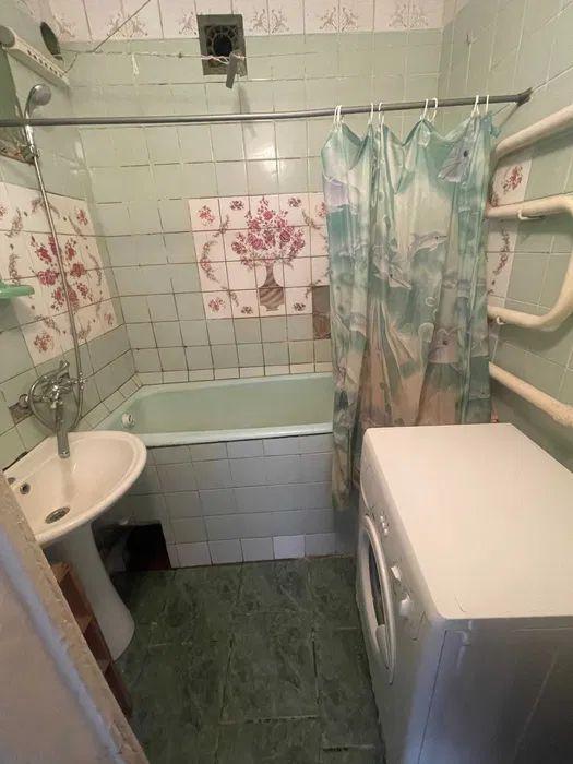 Продаж 4-кімнатної квартири 89 м², Матросова пров.