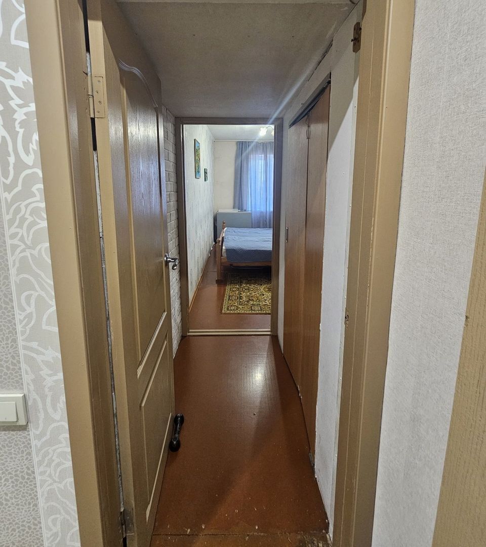 Продажа 3-комнатной квартиры 60 м², Севастопольская ул., 30