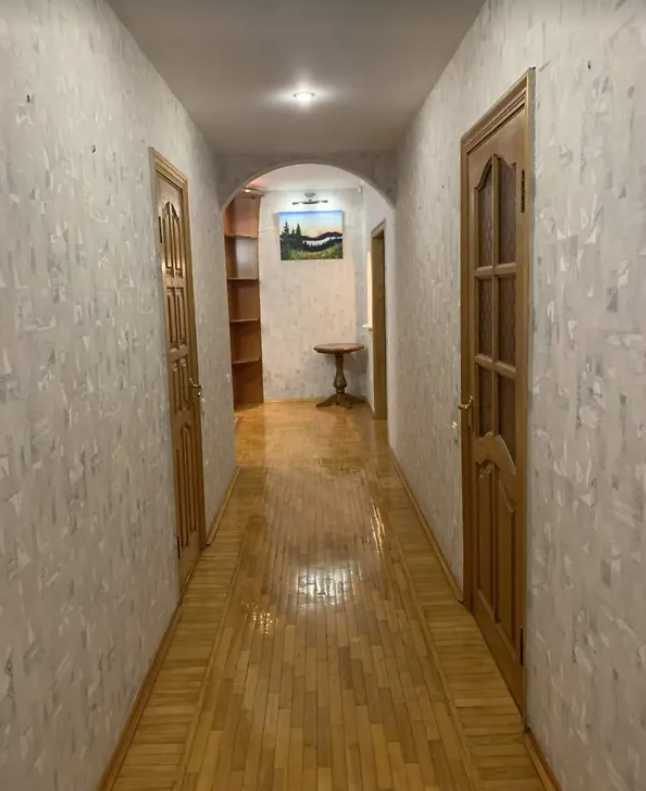 Продажа 3-комнатной квартиры 149.4 м², Героев Сталинграда просп., 22