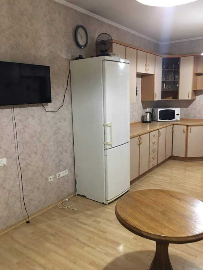 Продажа 3-комнатной квартиры 149.4 м², Героев Сталинграда просп., 22