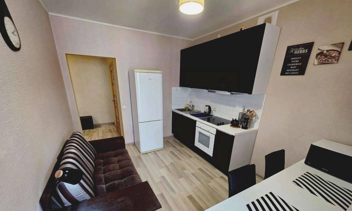 Оренда 2-кімнатної квартири 48 м², Князя Владимира просп., 3