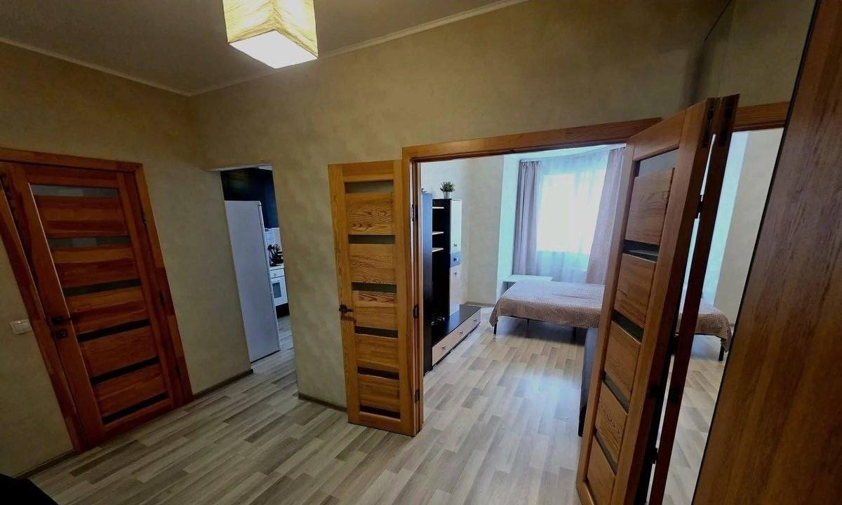Оренда 2-кімнатної квартири 48 м², Князя Владимира просп., 3