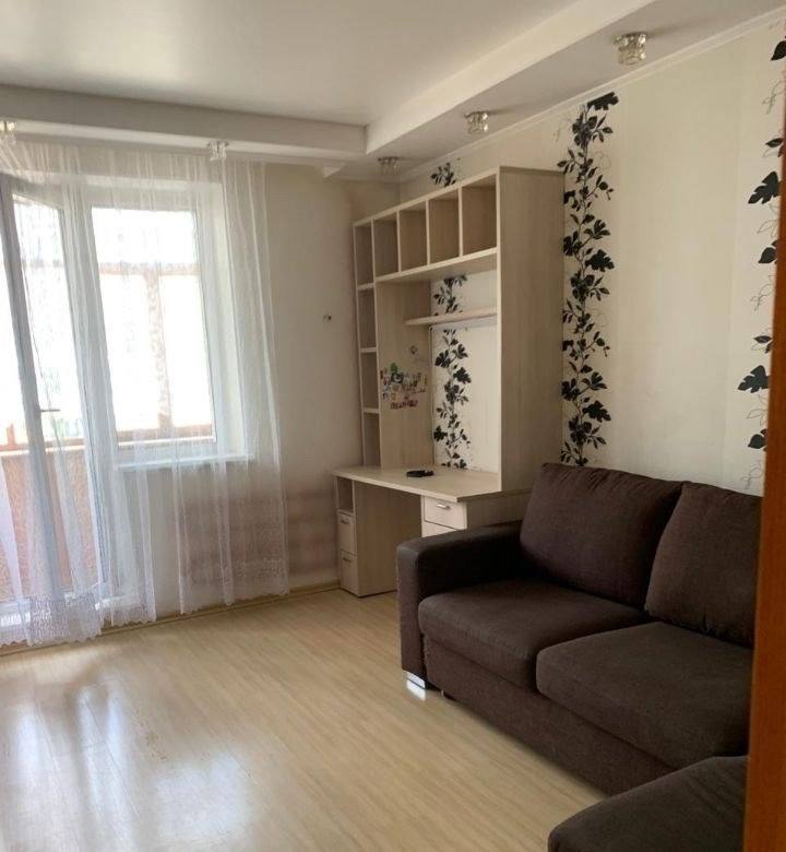 Оренда 2-кімнатної квартири 68 м², Героїв Небесної Сотні вул., 11