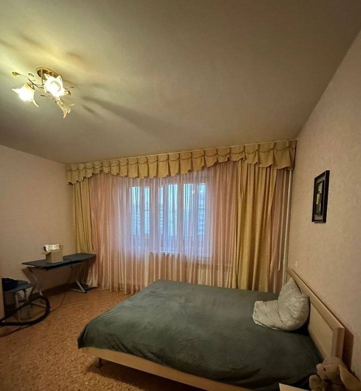 Оренда 2-кімнатної квартири 55 м², Шептицького вул., Грушевського, 13