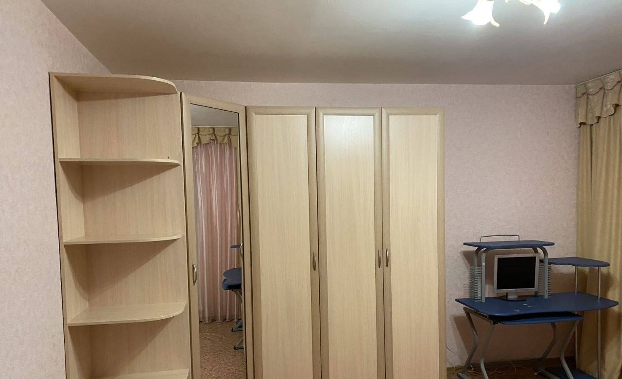 Оренда 2-кімнатної квартири 55 м², Шептицького вул., Грушевського, 13