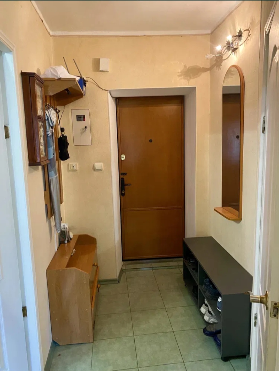 Продаж 1-кімнатної квартири 32 м², Космонавтов вул.